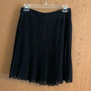Pleated skirt